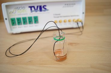 TVIS: application-specific impedance analyzer for freeze drying monitoring