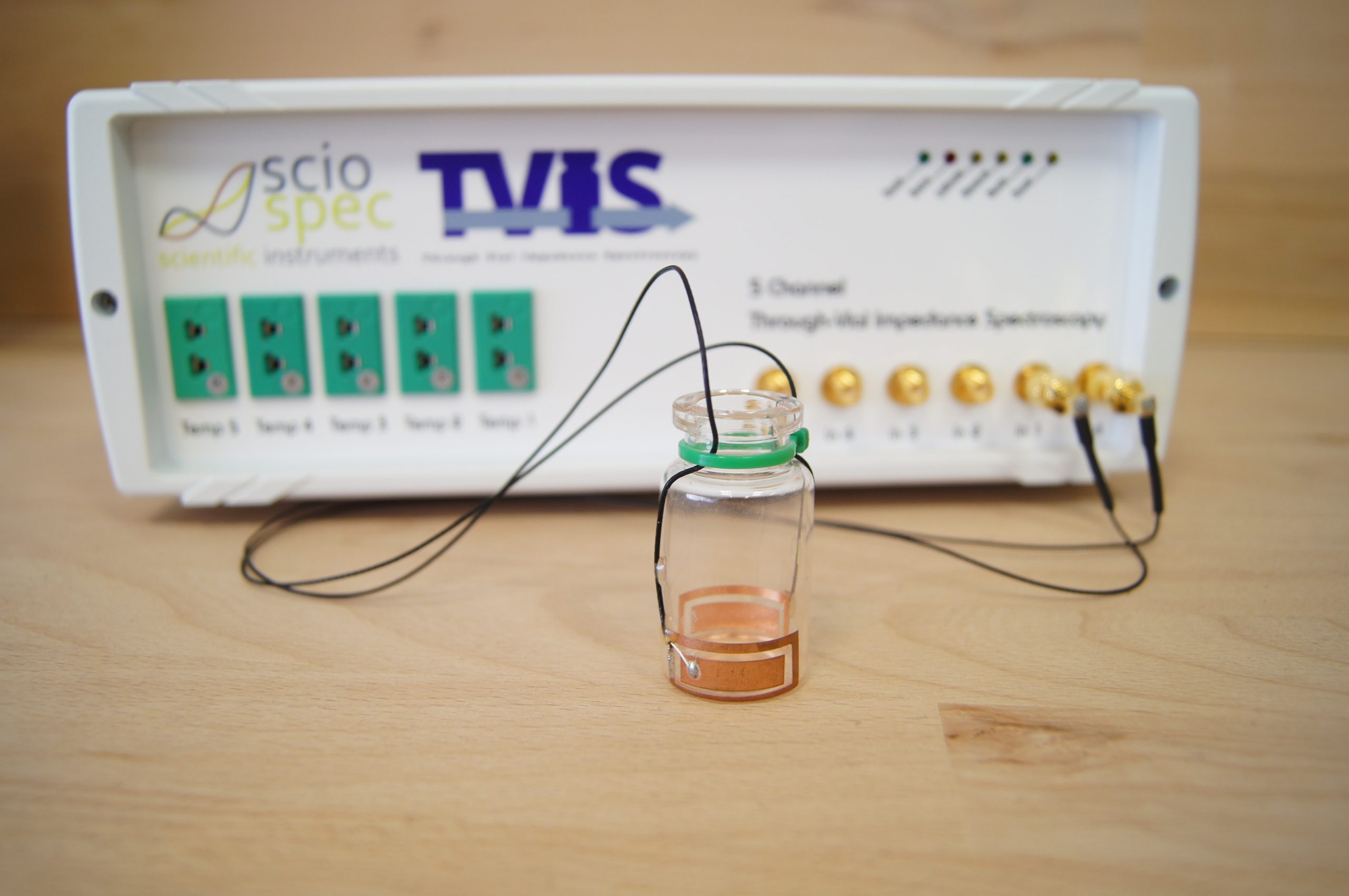 TVIS: application-specific impedance analyzer for freeze drying monitoring